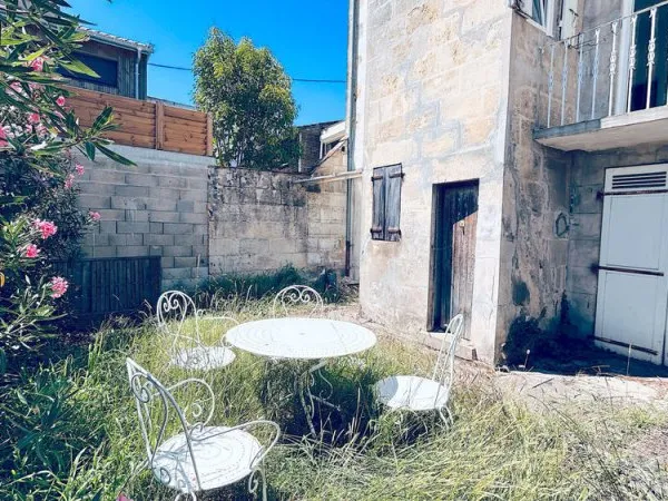 A VENDRE APPARTEMENT 3 PIECES AVEC JARDIN- BORDEAUX BARRIERE DE TOULOUSE
