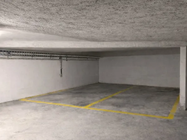 Parking 24 m²