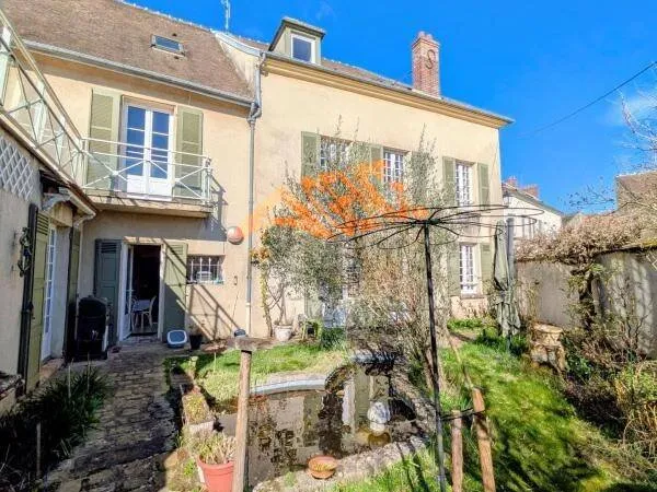 Maison de ville 10 pièces 250 m²