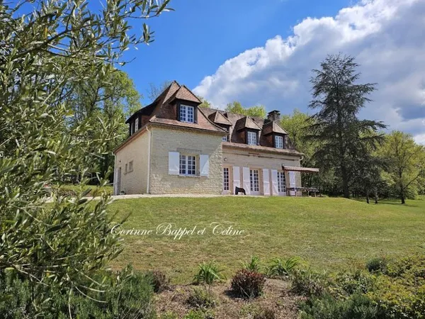 Maison 5 pièces 146 m²