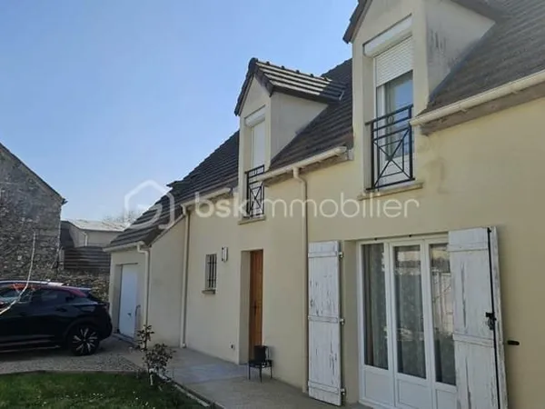 Maison avec de beaux volumes