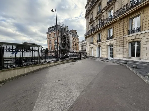 PARKING MONTMATRE RUE BACHELET