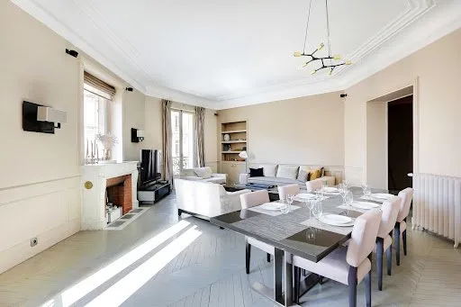 Appartement 4 pièces 155 m²