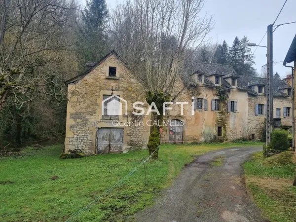Maison à rénover avec grange