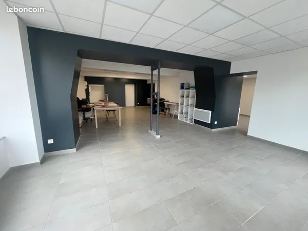 Local commercial centre saint denis en bugey