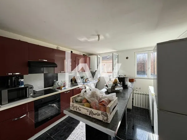 EPERNAY : immeuble (200 m²) à vendre