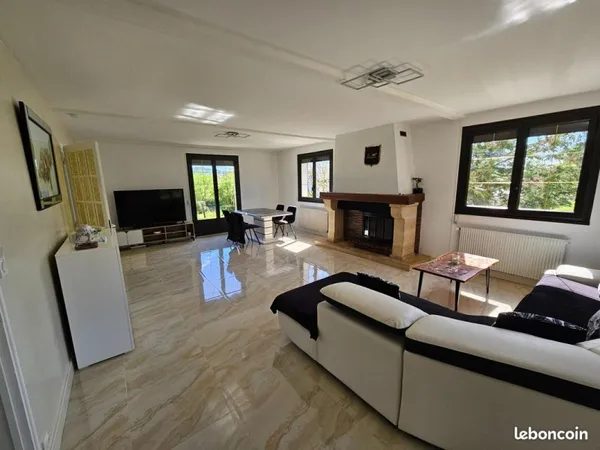 Maison 6 pièces 185 m²