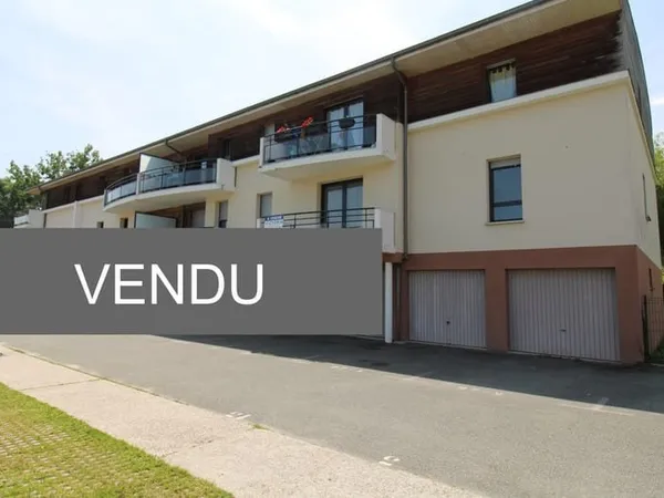 APPARTEMENT 51 m2 EN EXCLUSIVITE - 2 CHAMBRES - BALCON - ARQ