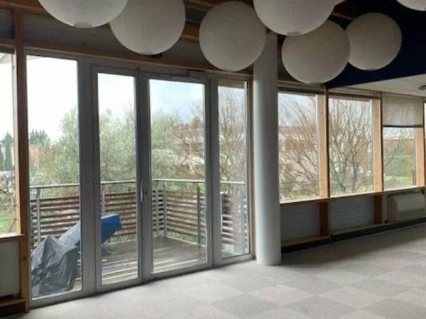 Bureau 356 m²