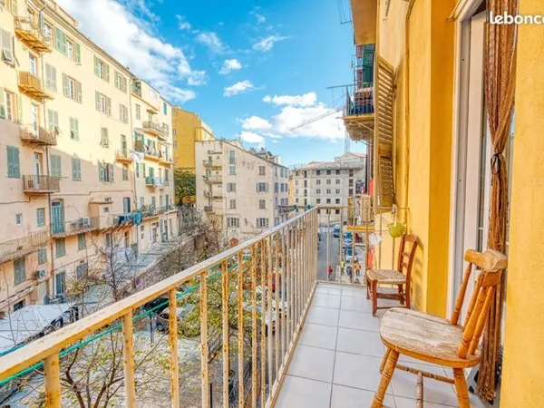 Appartement 4 pièces 81 m²