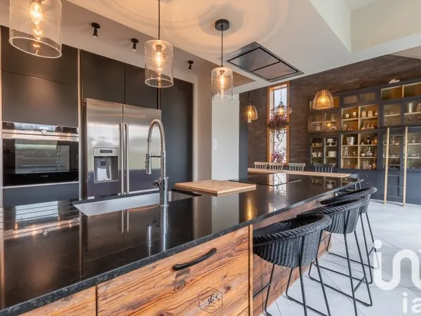 Maison 6 pièces 180 m²
