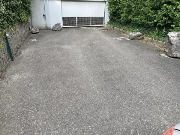 Garage motos en colocation