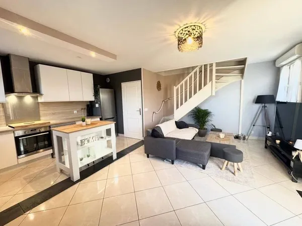 Appartement 4 pièces 77 m²