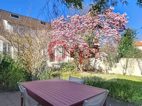 Maison 7 pièces 140 m²