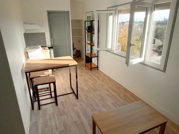 Studio meublé proche IUT