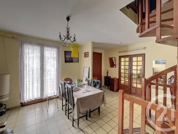 Maison 6 pièces 103 m²