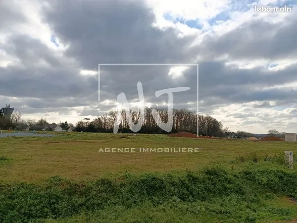 Terrain 471 m² FENEU