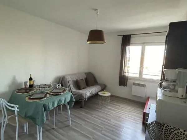 Studio 1 pièce 19 m²