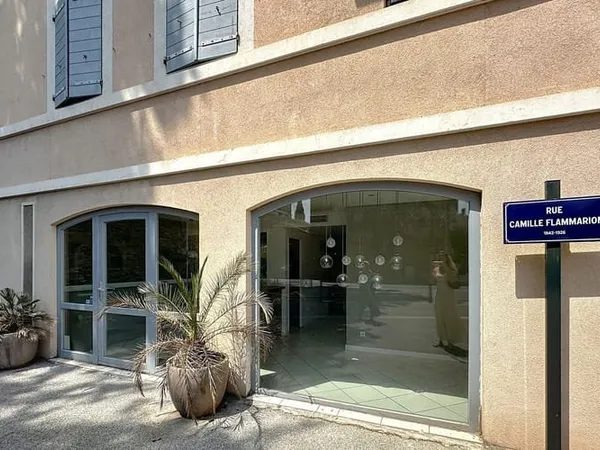 Local commercial 49 m²