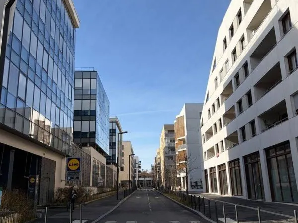 Boutique 2 pièces 114 m²