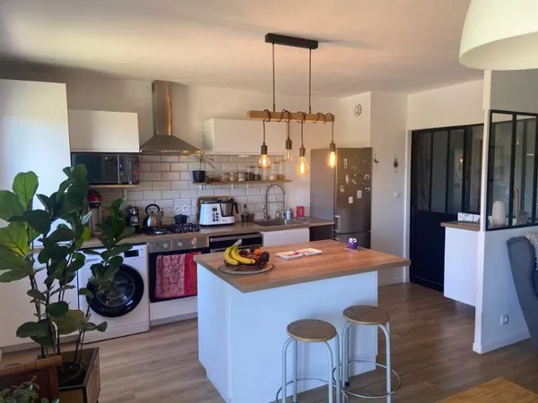 A vendre Appartement Type 3 Quartier St Maurille aux Ponts de Cé - Lumineux et traversant dans une p