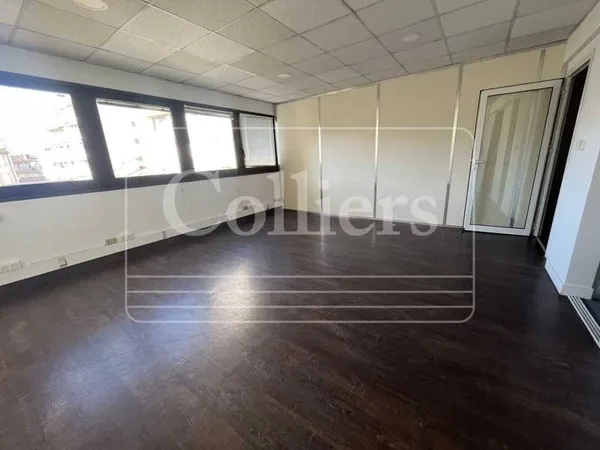 Bureaux 151 m²