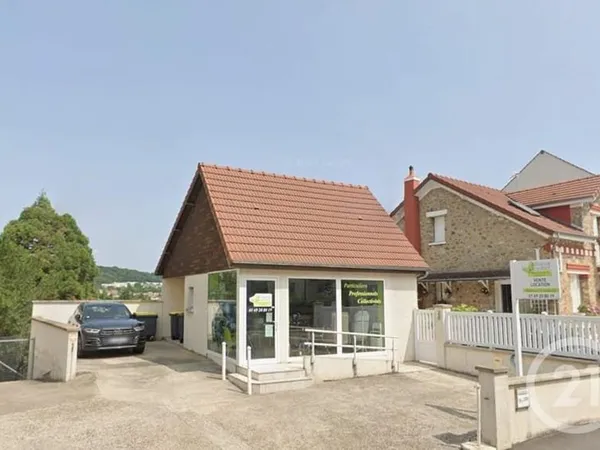Local professionnel 1 pièce 46 m²