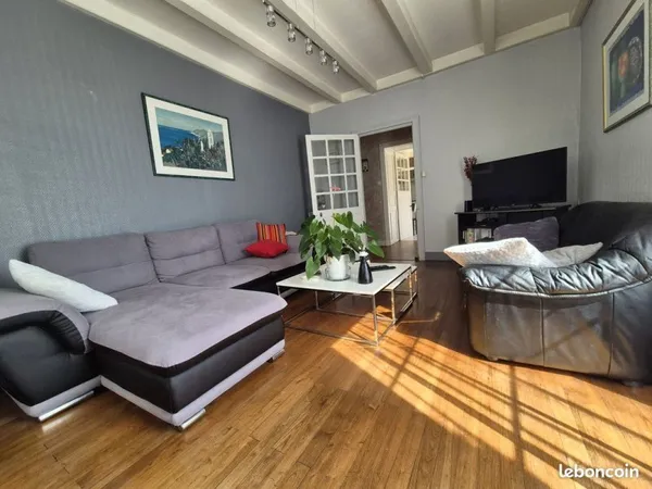 Maison 7 pièces 208 m²