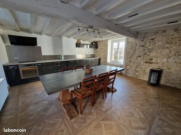 Maison 5 pièces 203 m²