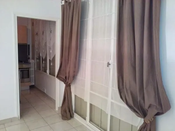 Studio 1 pièce 25 m²