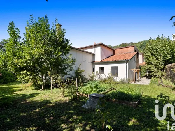 Maison 5 pièces 183 m²
