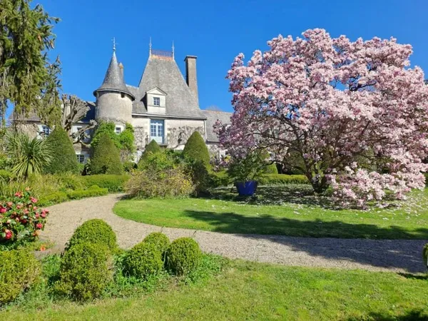 Château 15 pièces 370 m²