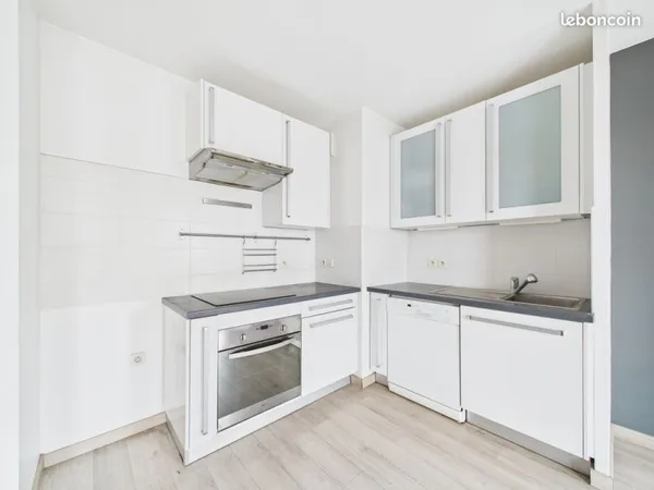 Appartement 3 pieces-T9-Ligne 15-Vitry sur seine