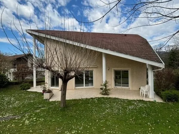 Maison 6 pièces 176 m²