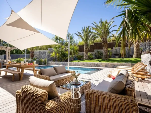 DOMAINE KOSKENIA - 2 Vvillas communicantes, avec piscine et salle de jeux - Guéthary