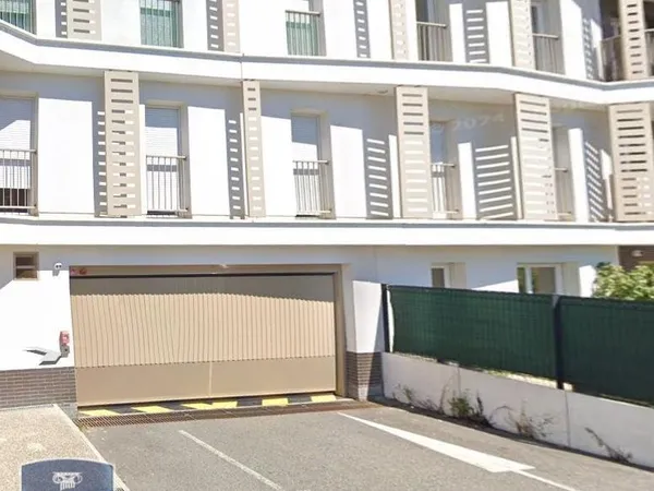 Stationnement Location Vélizy-Villacoublay   80€