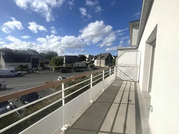 T2 dans résidence avec piscine, balcon et parking