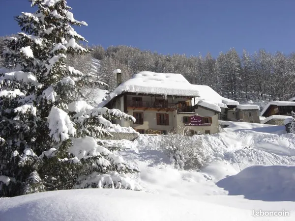 Hôtel 2* Gîte d'étape Restaurant Parc Naturel Régional du Queyras Saint Véran