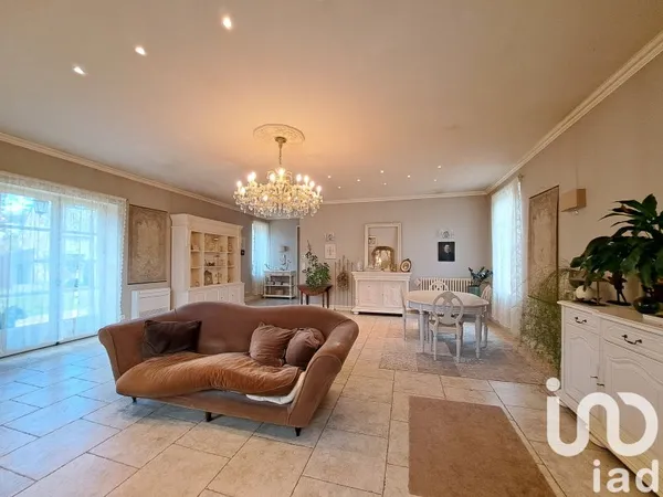 Maison 5 pièces 194 m²