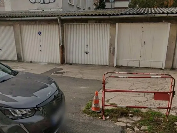 Vend garage box parking