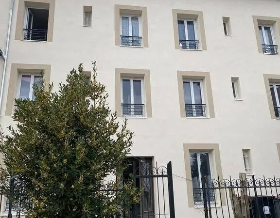Location appartement 27 m² Arcueil