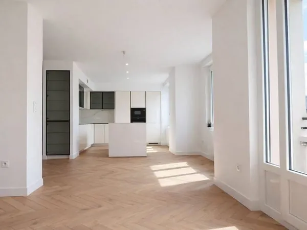 Appartement 7 pièces 150 m²
