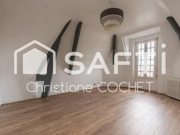 Appartement de T 3 rénové à 800m de la gare, secteur Sud Seine de Melun