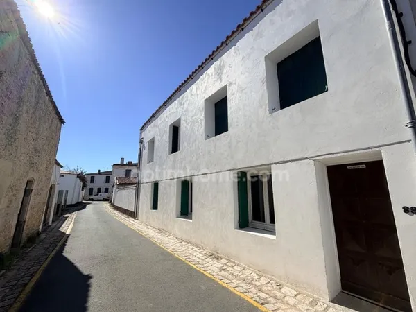 Appartement 3 pièces au premier étage - Coeur de Village - Le Bois-Plage-en-Ré RARE