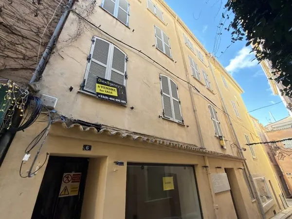 Ensemble de plateaux à réhabiliter - Saint-Tropez
