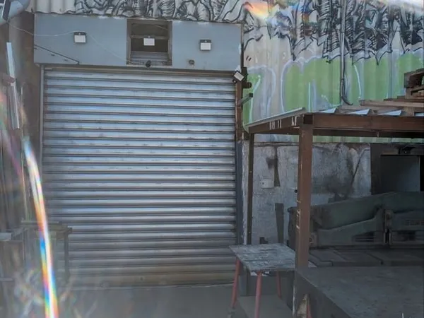 Local d'activité de stockage