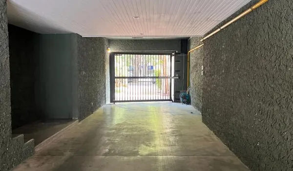 Parking 13 m²