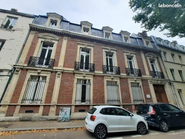 BUREAUX 704 m² ROUEN