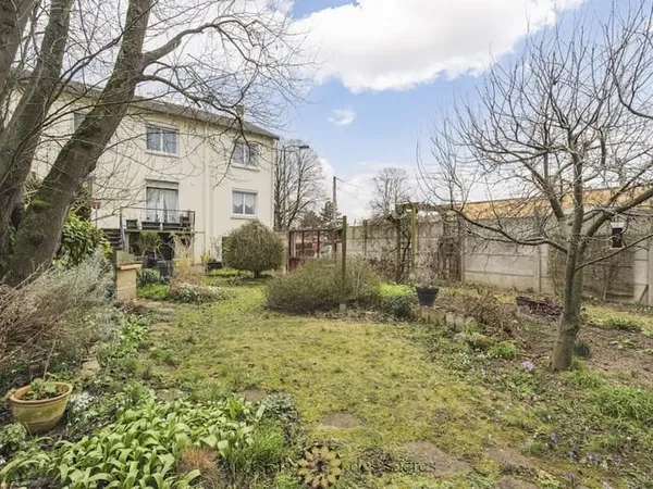 Maison 7 pièces 141 m²