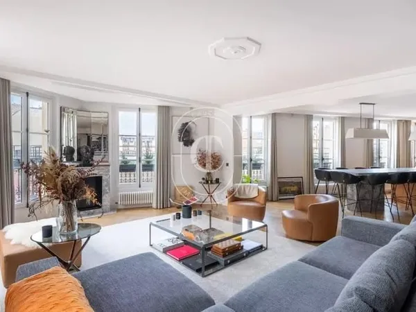 Appartement 5 pièces 160 m²